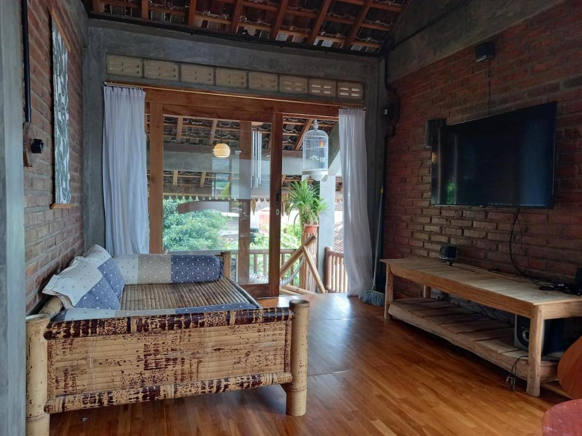 Villa Ethnic In The Countryside