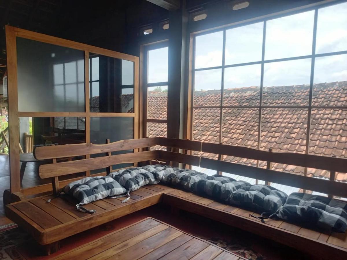 Villa Ethnic In The Countryside